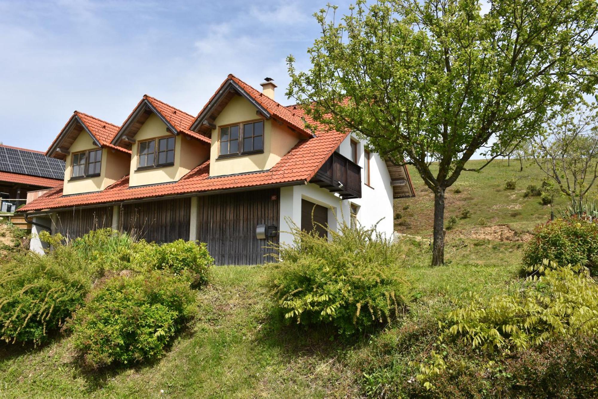 Guest House Struc Slovenj Gradec Kültér fotó